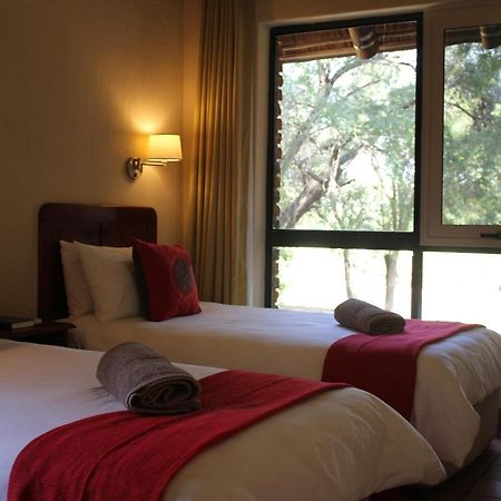 Ekuthuleni River Front Chalets Maruleng Kültér fotó